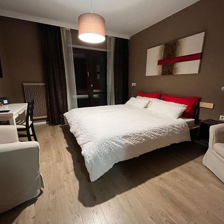 Bel'Vue Bed & Breakfast เลียนซ์ ภายนอก รูปภาพ