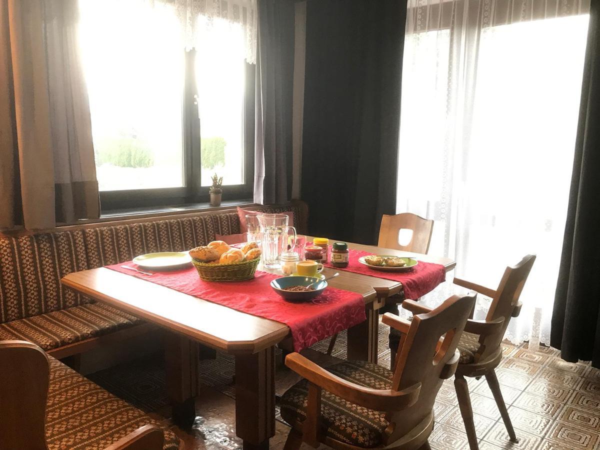 Bel'Vue Bed & Breakfast เลียนซ์ ภายนอก รูปภาพ